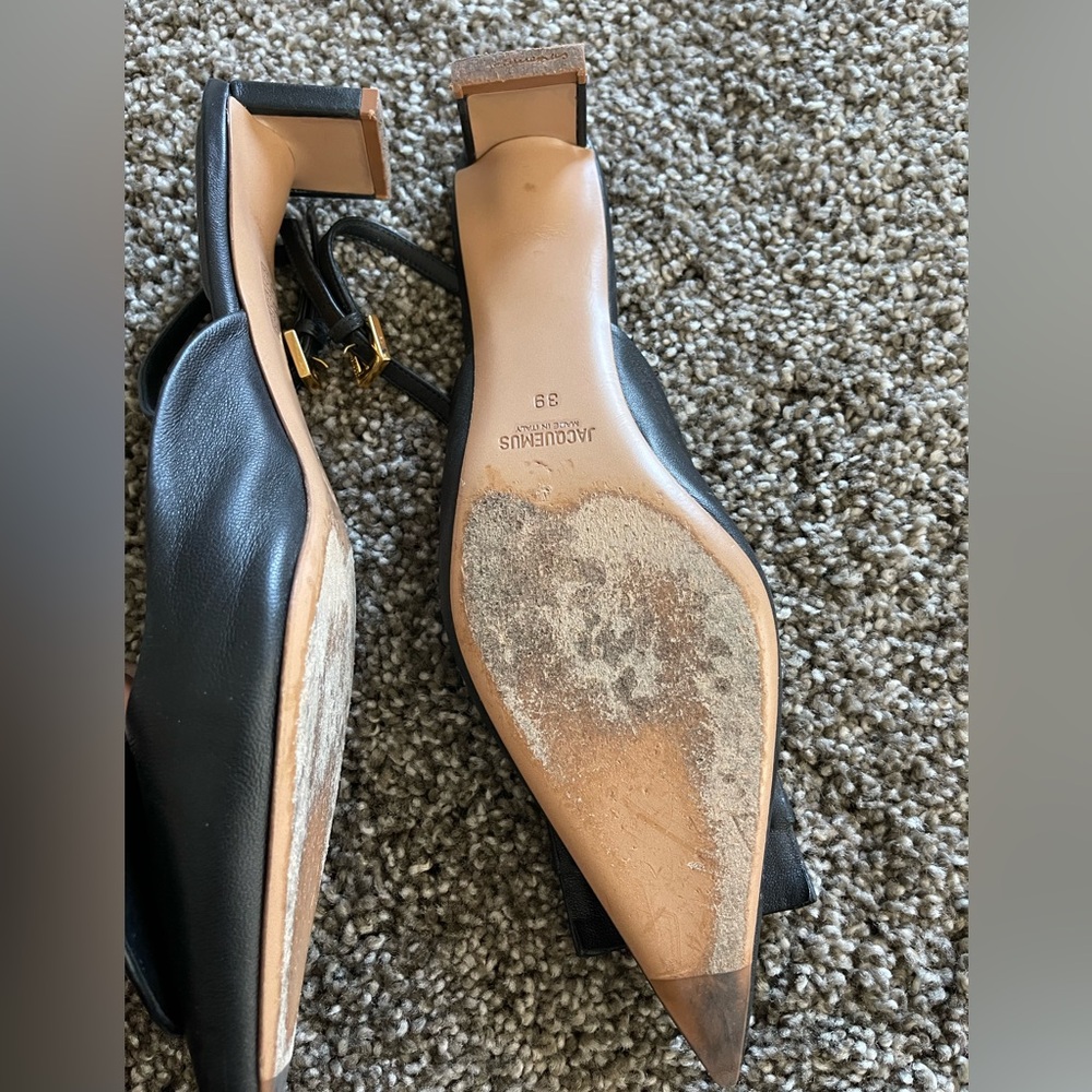 JACQUEMUS CIRCLE SQUARE KITTEN HEELS - Picture 5 of 5